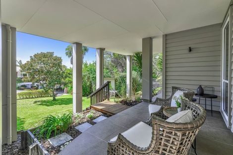 Photo of property in 33b Bleakhouse Road, Howick, Auckland, 2014