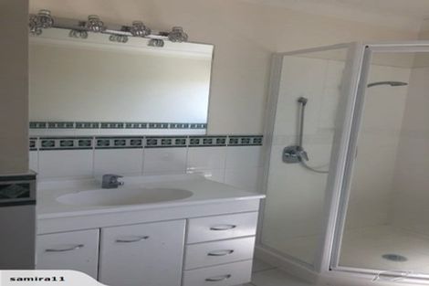 Photo of property in 25 The Enclave, Totara Heights, Auckland, 2105