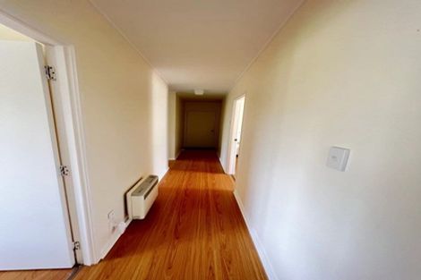 Photo of property in 5 Serrita Avenue, Sunnyhills, Auckland, 2010