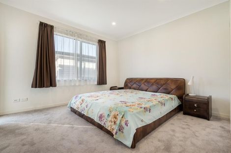 Photo of property in 6 Resolution Drive, Gulf Harbour, Whangaparaoa, 0930