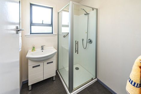 Photo of property in 21 Omori Place, Castlecliff, Whanganui, 4501