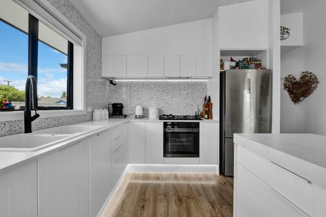 Photo of property in 74a Pembroke Road, Stratford, 4332