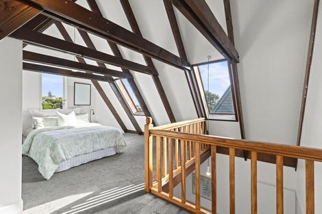 Photo of property in 20 Shakespeare Road, Bastia Hill, Whanganui, 4500