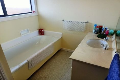 Photo of property in 396 Marine Parade, South New Brighton, Christchurch, 8062