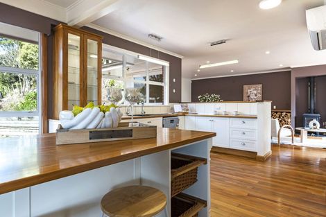 Photo of property in 11 Orite Drive, Mangorei, New Plymouth, 4371