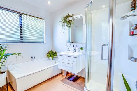 Photo of property in 52 Steadman Road, Broomfield, Christchurch, 8042