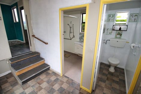 Photo of property in 26 Tokanui-haldane Road, Tokanui, 9884