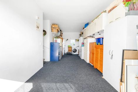 Photo of property in 2/56 Archibald Road, Kelston, Auckland, 0602