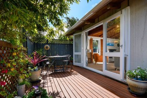 Photo of property in 164 Henderson Valley Road, Henderson, Auckland, 0612