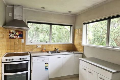 Photo of property in 2/28 Imogene Way, Half Moon Bay, Auckland, 2012