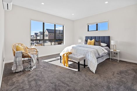 Photo of property in 40 Takurua Terrace, Orewa, 0931