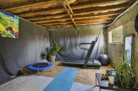 Photo of property in 25 Pioneer Crescent, Helensburgh, Dunedin, 9010