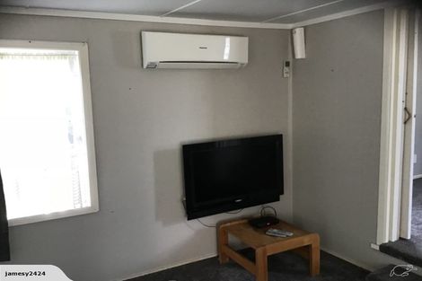 Photo of property in 39 Sutherland Road, Point Chevalier, Auckland, 1025