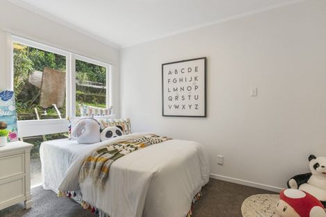 Photo of property in 35 Gretel Place, Hillcrest, Auckland, 0627