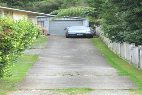 Photo of property in 1/14 Jocelyn Crescent, Pinehaven, Upper Hutt, 5019