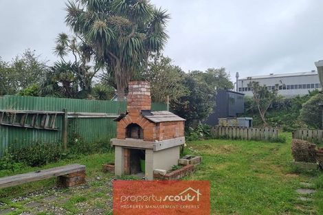 Photo of property in 32 Gaine Street, New Plymouth, 4310