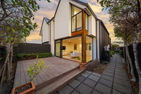 Photo of property in 129 Edgeware Road, St Albans, Christchurch, 8014