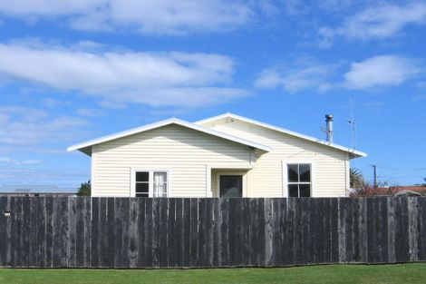 Photo of property in 48 Edinburgh Terrace, Foxton Beach, Foxton, 4815