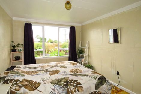 Photo of property in 104 Russell Street, Westport, 7825