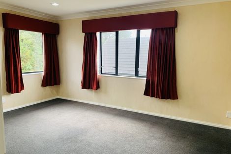 Photo of property in 38 Arahiwi Grove, Tirohanga, Lower Hutt, 5010