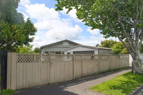 Photo of property in 47 Tuhikaramea Road, Dinsdale, Hamilton, 3204