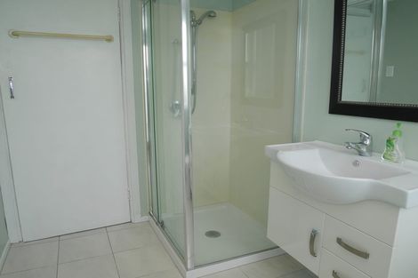 Photo of property in 25 Hemara Street, Waikanae Beach, Waikanae, 5036