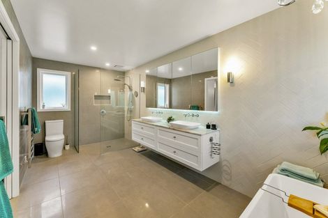 Photo of property in 576 Whitford Road, Whitford, Howick, 2571