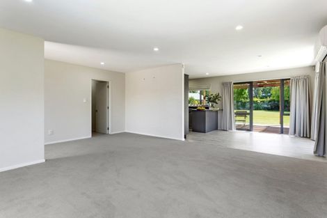 Photo of property in 7 Willowside Place, Amberley, 7410