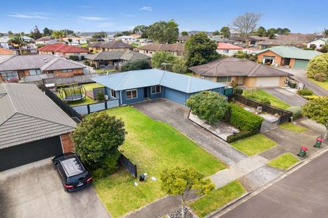 Photo of property in 7 Four Oaks Place, Pukekohe, 2120