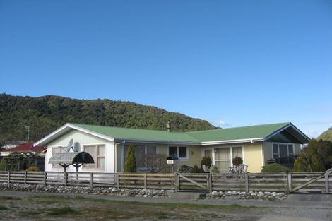 Photo of property in 45 Sturge Street, Cobden, Greymouth, 7802