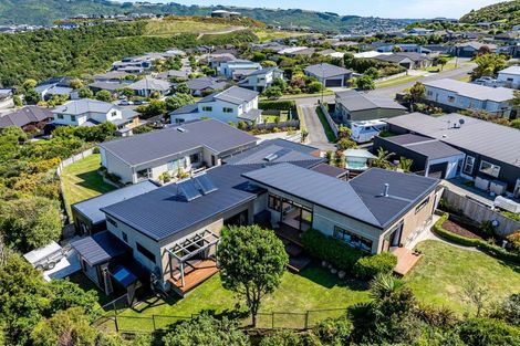 Photo of property in 11 Sumner Terrace, Aotea, Porirua, 5024