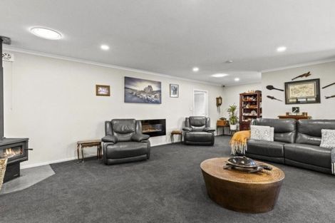 Photo of property in 118 Milton Terrace, Picton, 7220