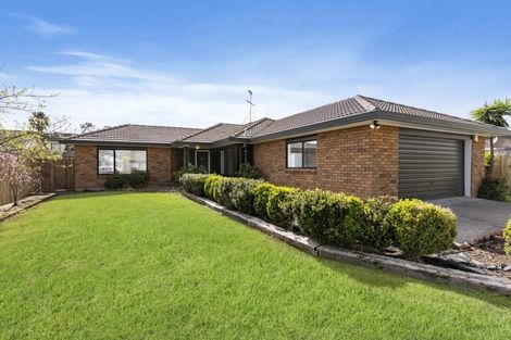 Photo of property in 73 Burswood Drive, Burswood, Auckland, 2013