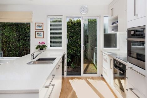 Photo of property in 21a Office Road, Merivale, Christchurch, 8014