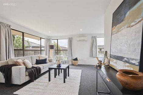 Photo of property in 11 Channel Place, Aranui, Christchurch, 8061