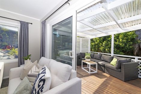 Photo of property in 1/29 Cranston Street, Torbay, Auckland, 0632