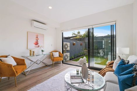 Photo of property in 7 Waru Lane, Te Atatu Peninsula, Auckland, 0610