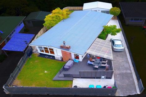 Photo of property in 38 Maui Pomare Street, Blockhouse Bay, Auckland, 0600