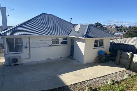 Photo of property in 12 Lawry Street, Moturoa, New Plymouth, 4310