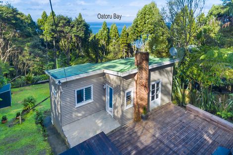 Photo of property in 73 Takahe Road, Titirangi, Auckland, 0604