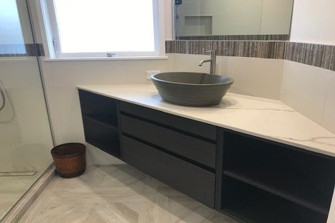 Photo of property in 59 The Esplanade, Eastern Beach, Auckland, 2012