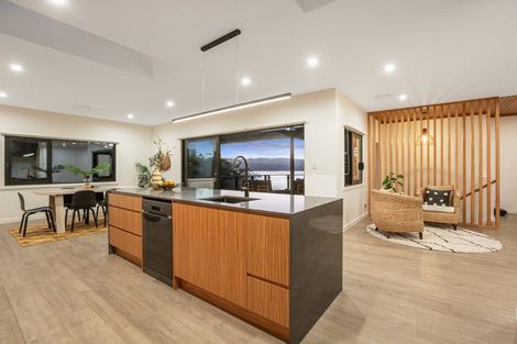 Photo of property in 77 Paremata Road, Paremata, Porirua, 5024