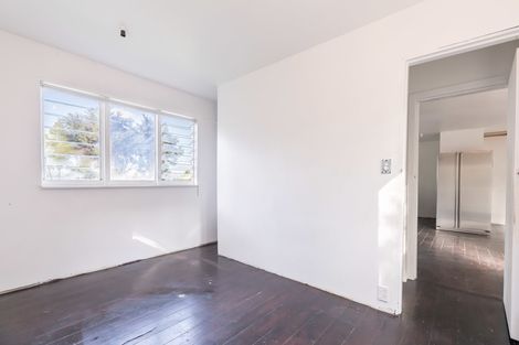 Photo of property in 73 Takahe Road, Titirangi, Auckland, 0604