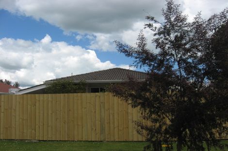 Photo of property in 10 Nina Place, Manurewa, Auckland, 2102