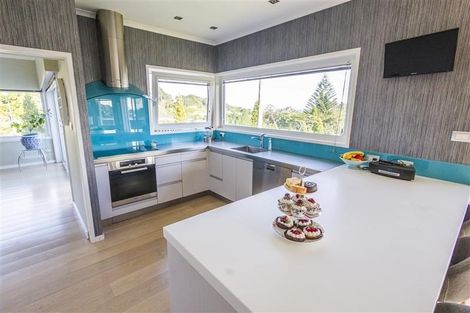 Photo of property in 11 Fillis Street, New Plymouth, 4310