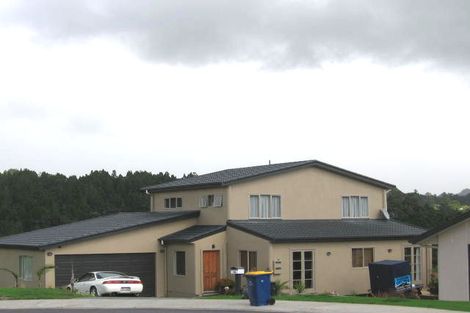 Photo of property in 15 Foothills Lane, Glen Eden, Auckland, 0602