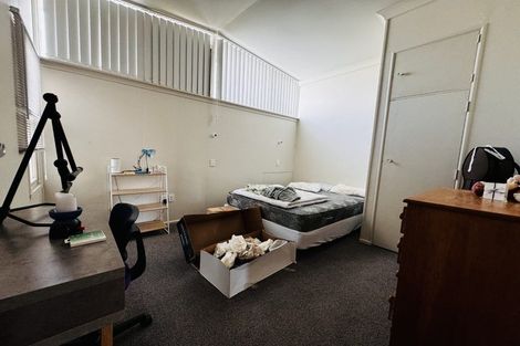 Photo of property in 1 Emerald Hill, Havelock North, 4130