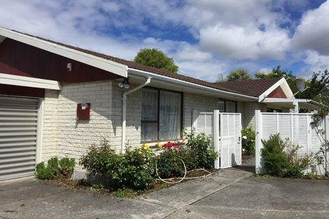 Photo of property in 2/23b Juniper Place, Burnside, Christchurch, 8053