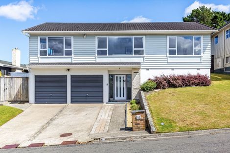 Photo of property in 118 Kahu Road, Paremata, Porirua, 5024