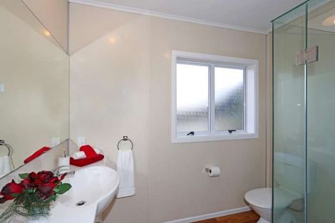 Photo of property in 74 Wellington Street, Pukekohe, 2120